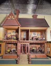 Poppenhuis gekocht en ingericht door Koningin Mary, gemaakt door Ascroits van Liverpool, c.1920